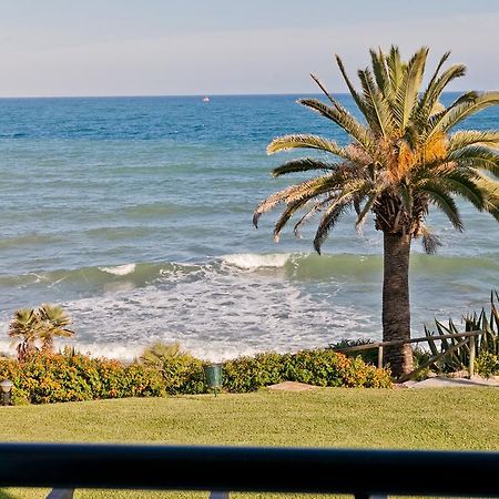 Holiday Home Clarisa Estepona Bagian luar foto