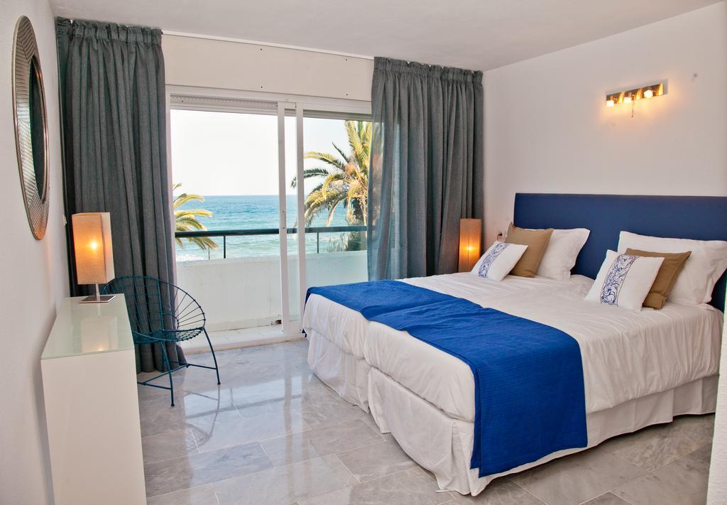 Holiday Home Clarisa Estepona Bagian luar foto